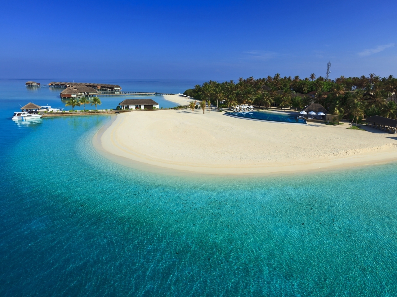 Maldives Luxury Resort for 1280 x 960 resolution