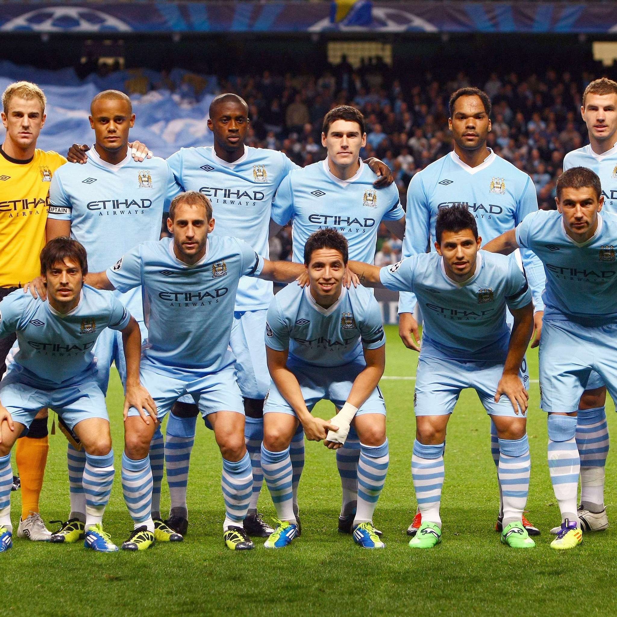 Man City Champions League for 2048 x 2048 New iPad resolution