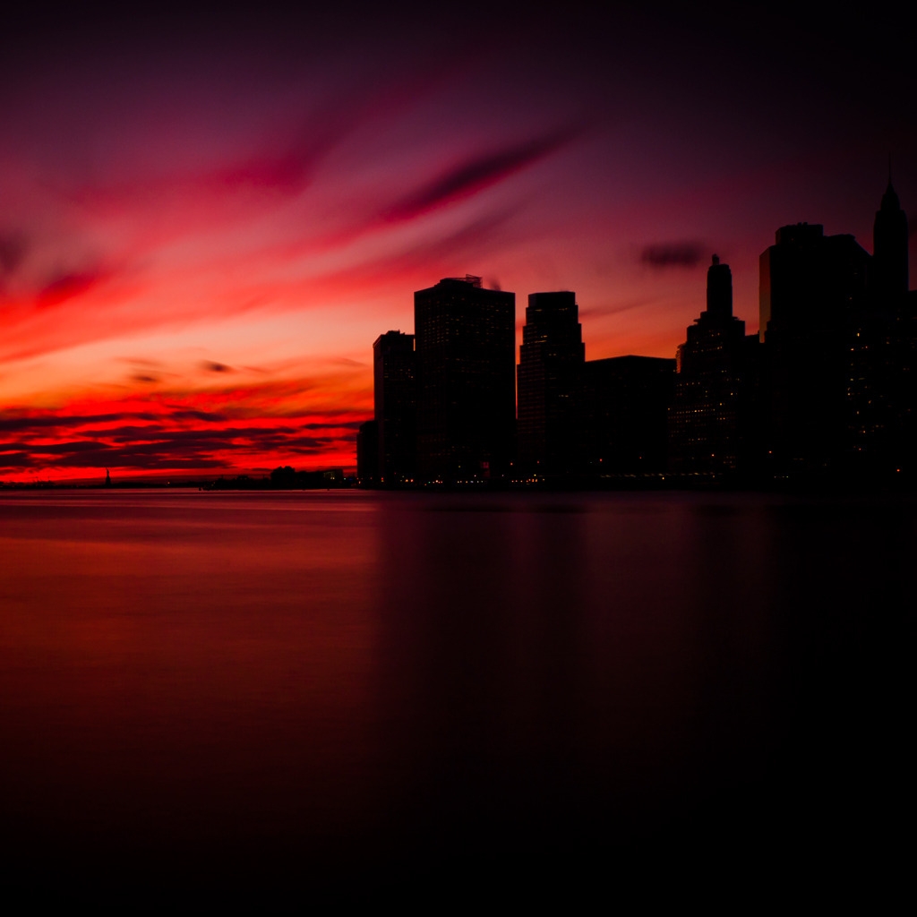 Manhattan Sunset for 1024 x 1024 iPad resolution