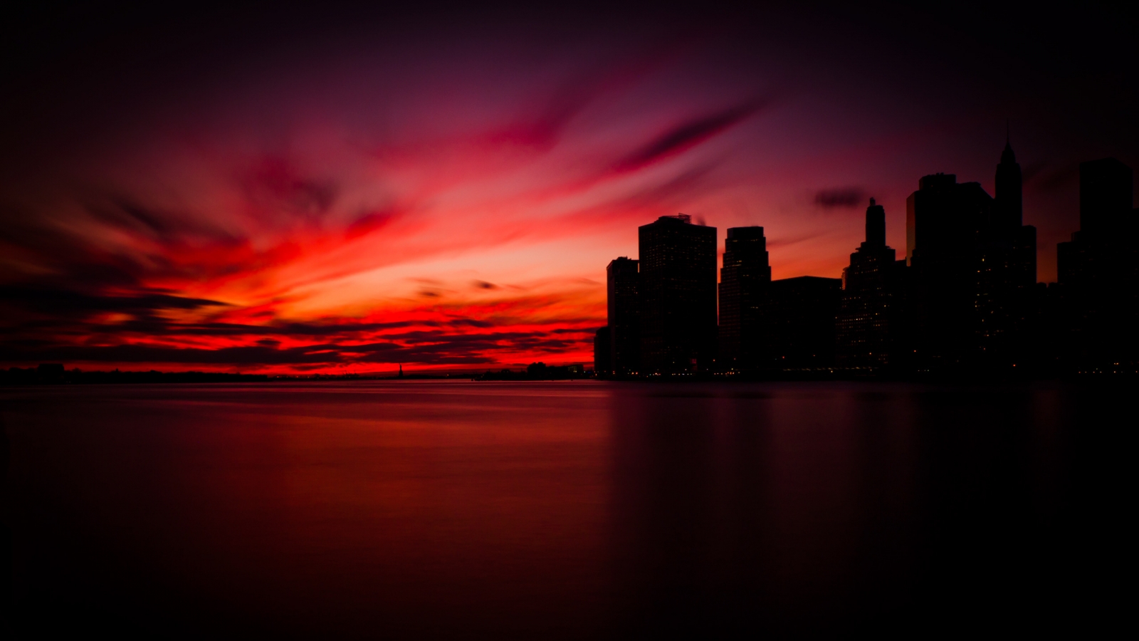 Manhattan Sunset for 1600 x 900 HDTV resolution