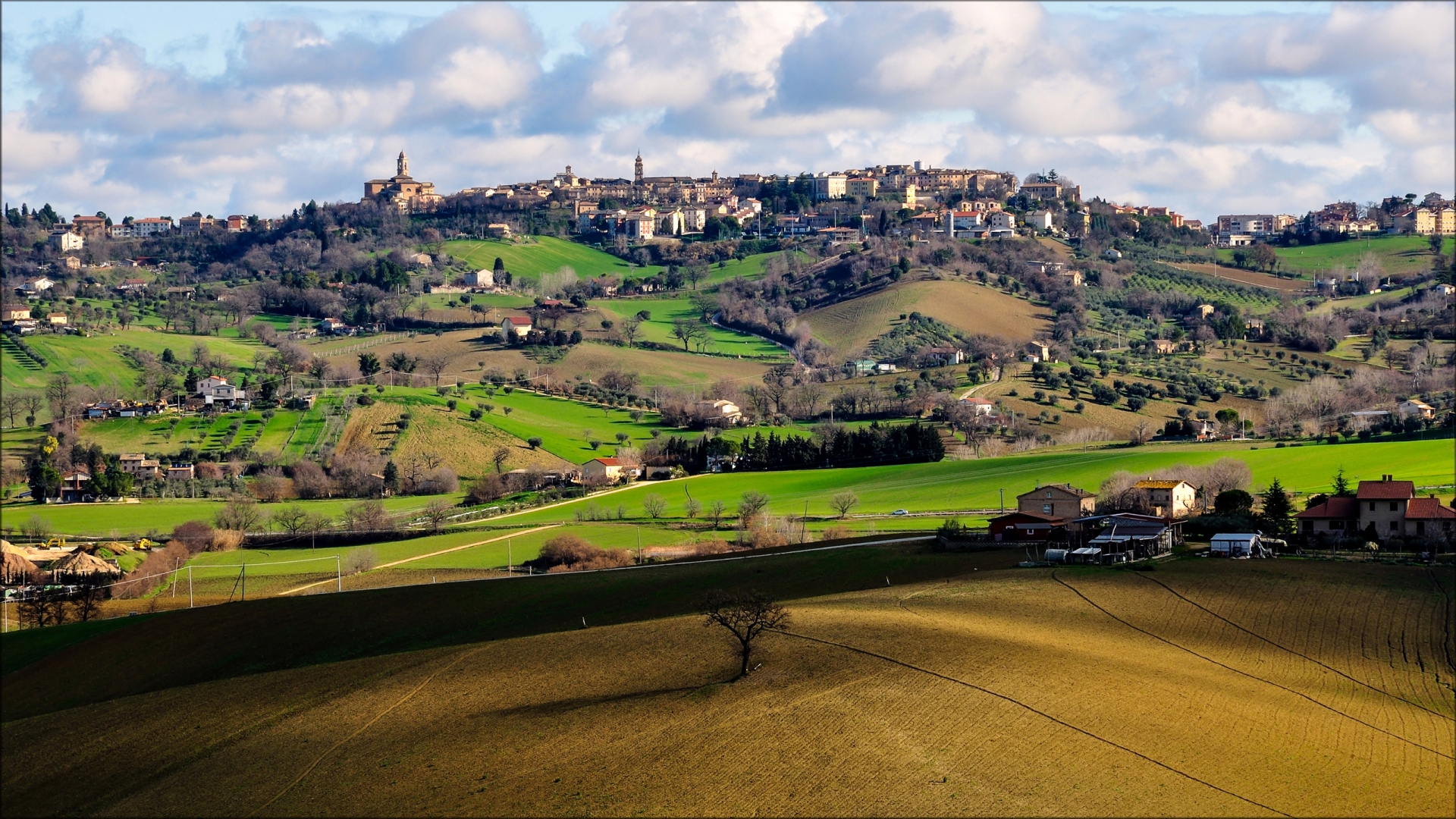 Marche Italy for 1920 x 1080 HDTV 1080p resolution