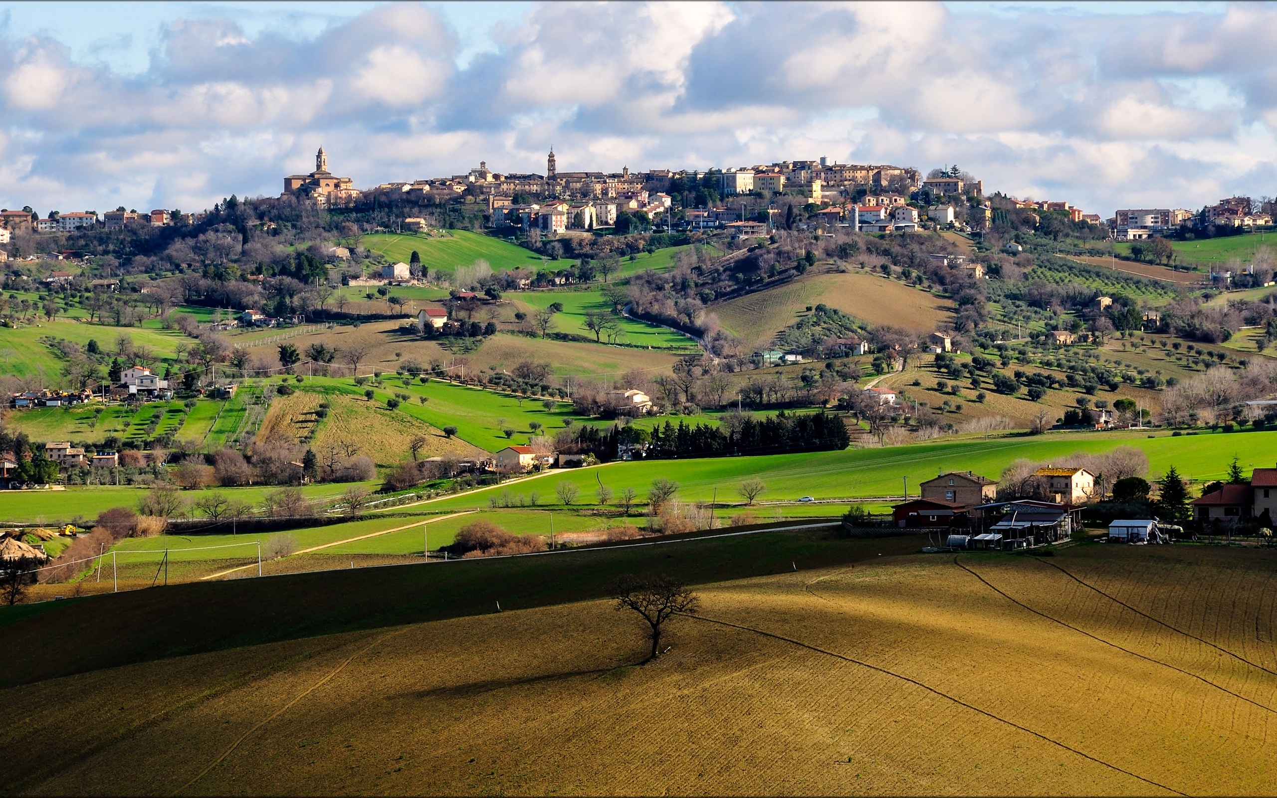 Marche Italy for 2560 x 1600 widescreen resolution