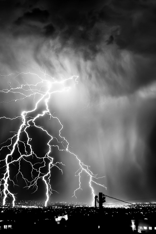 Massive Lightning for 320 x 480 iPhone resolution