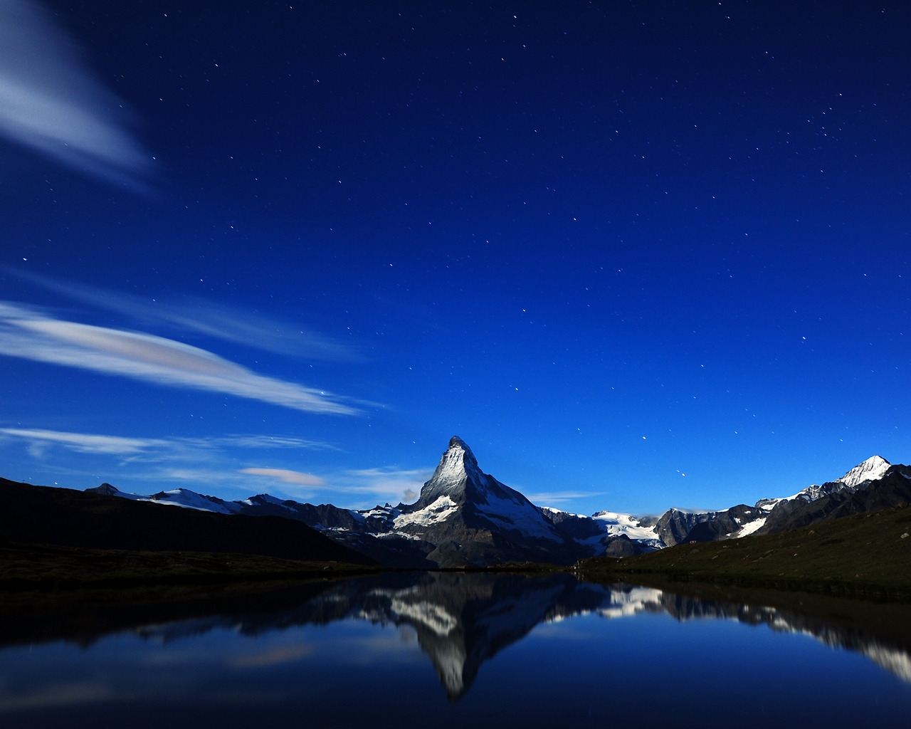 Matterhorn Midnight Reflection for 1280 x 1024 resolution