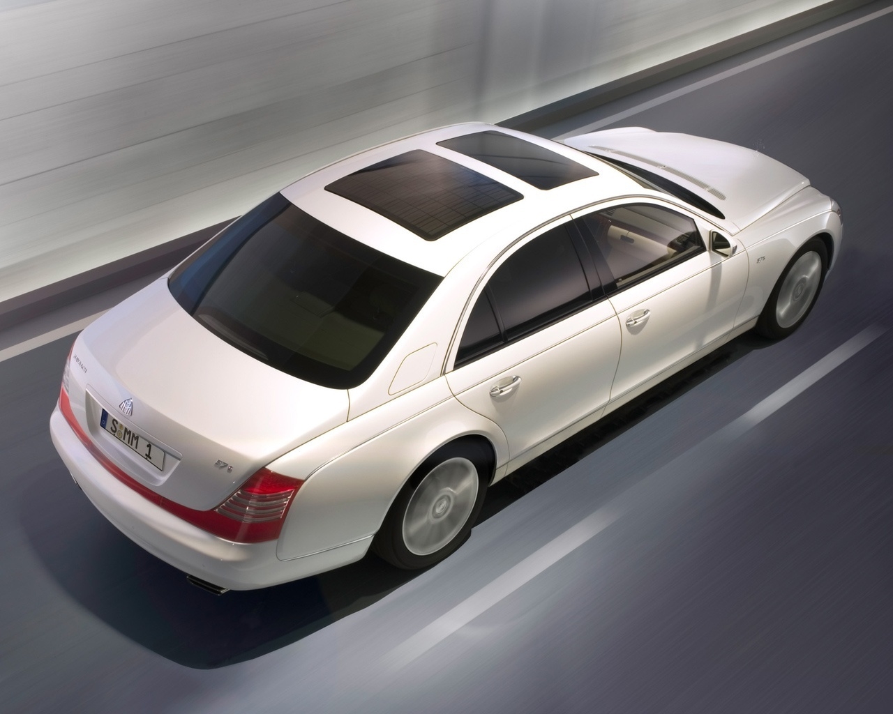 Maybach 57 S Antiqua 2007 White RA Top for 1280 x 1024 resolution