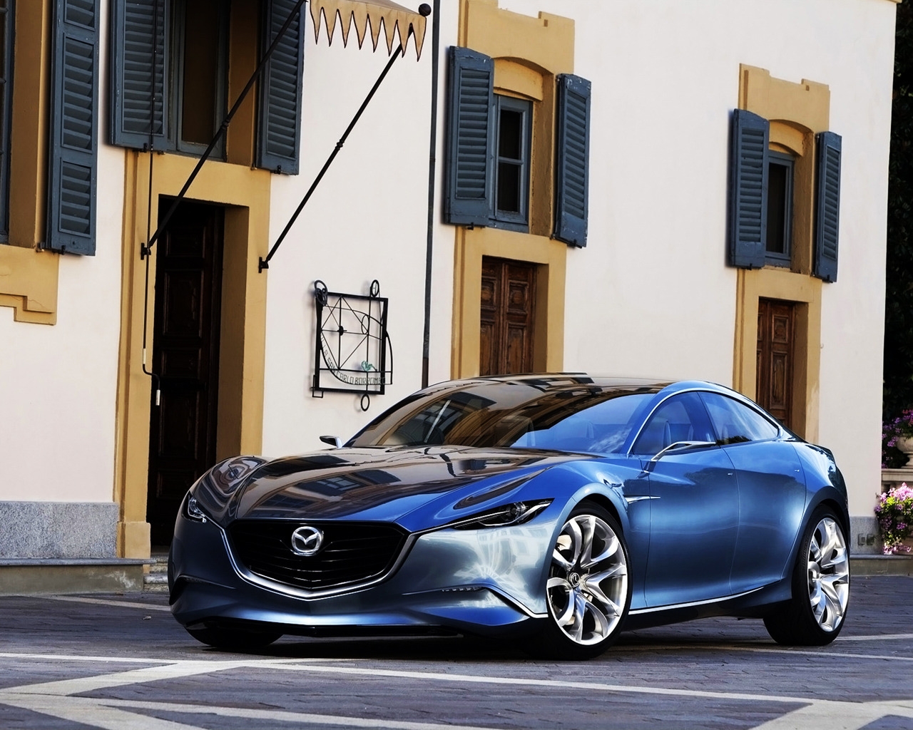 Mazda Shinari Concept for 1280 x 1024 resolution
