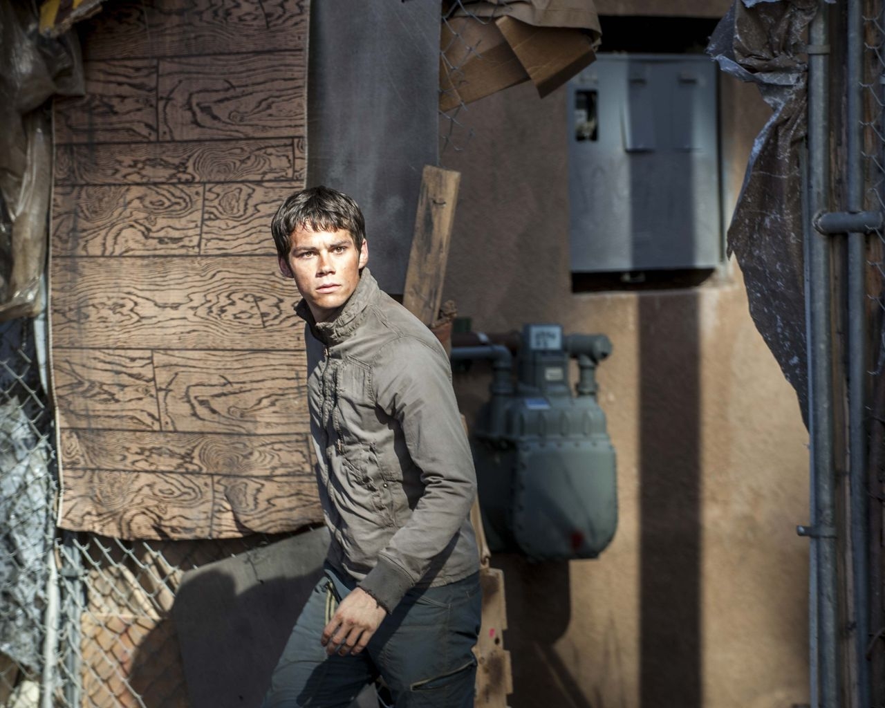 Maze Runner The Scorch Trials: Thomas for 1280 x 1024 resolution