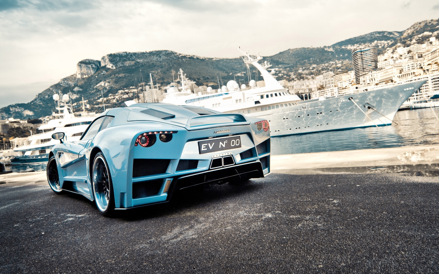 Mazzanti Evantra Rear 2013 for 1440 x 900 widescreen resolution