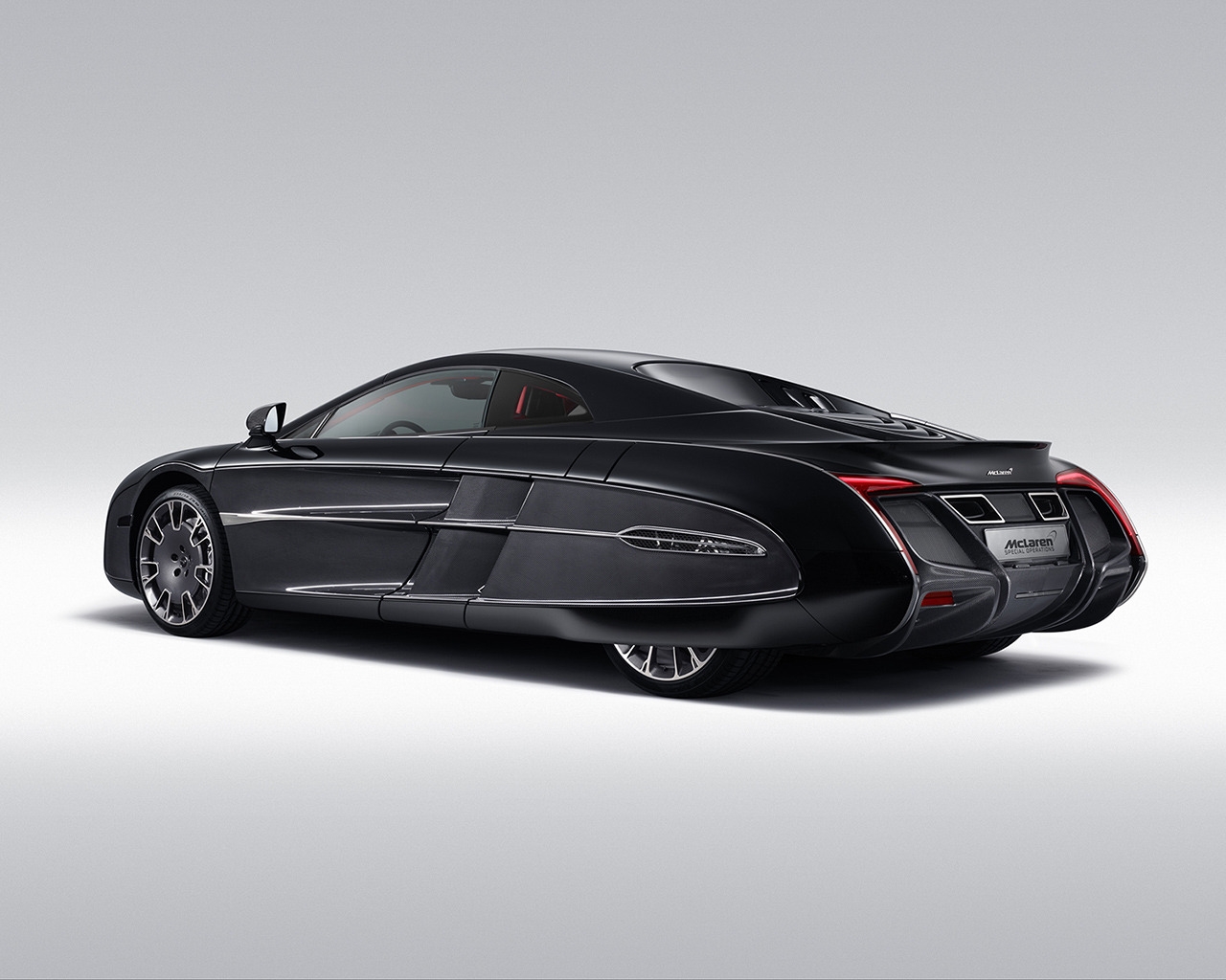 McLaren X1 Concept Studio for 1280 x 1024 resolution