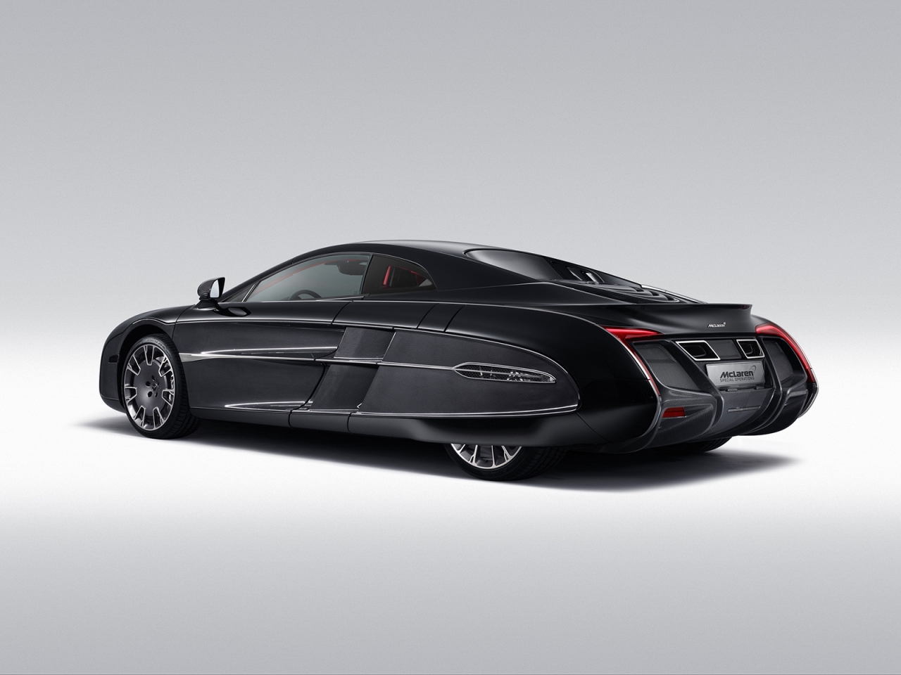 McLaren X1 Concept Studio for 1280 x 960 resolution