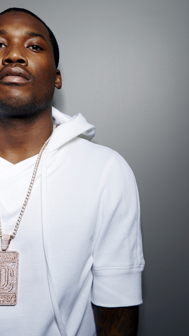 Meek Mill Look for 640 x 1136 iPhone 5 resolution