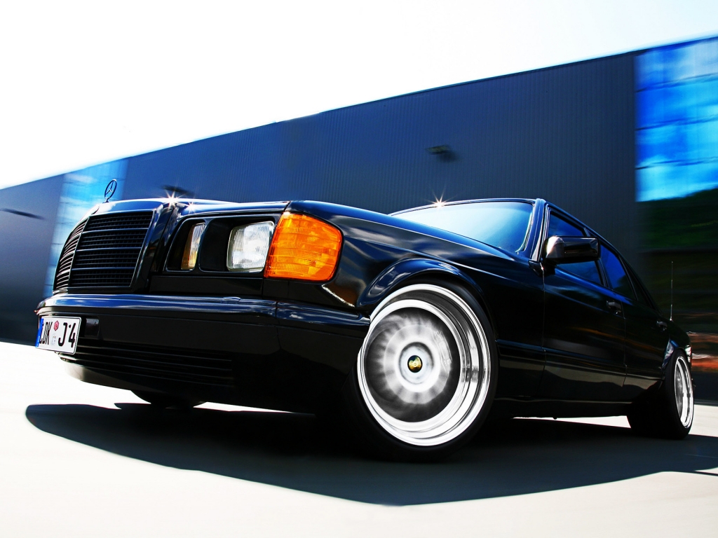 Mercedes 560SE 1991 for 1024 x 768 resolution