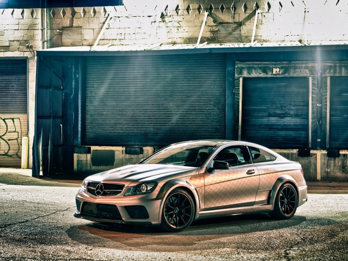 Mercedes-Benz C63 AMG for 1152 x 864 resolution