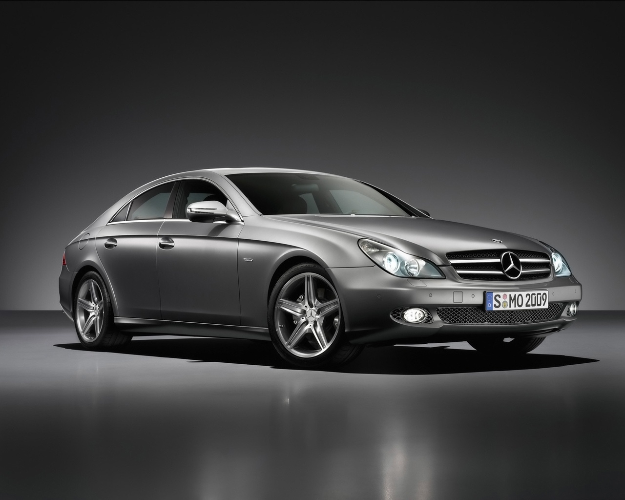 Mercedes Benz CLS 2009 for 1280 x 1024 resolution