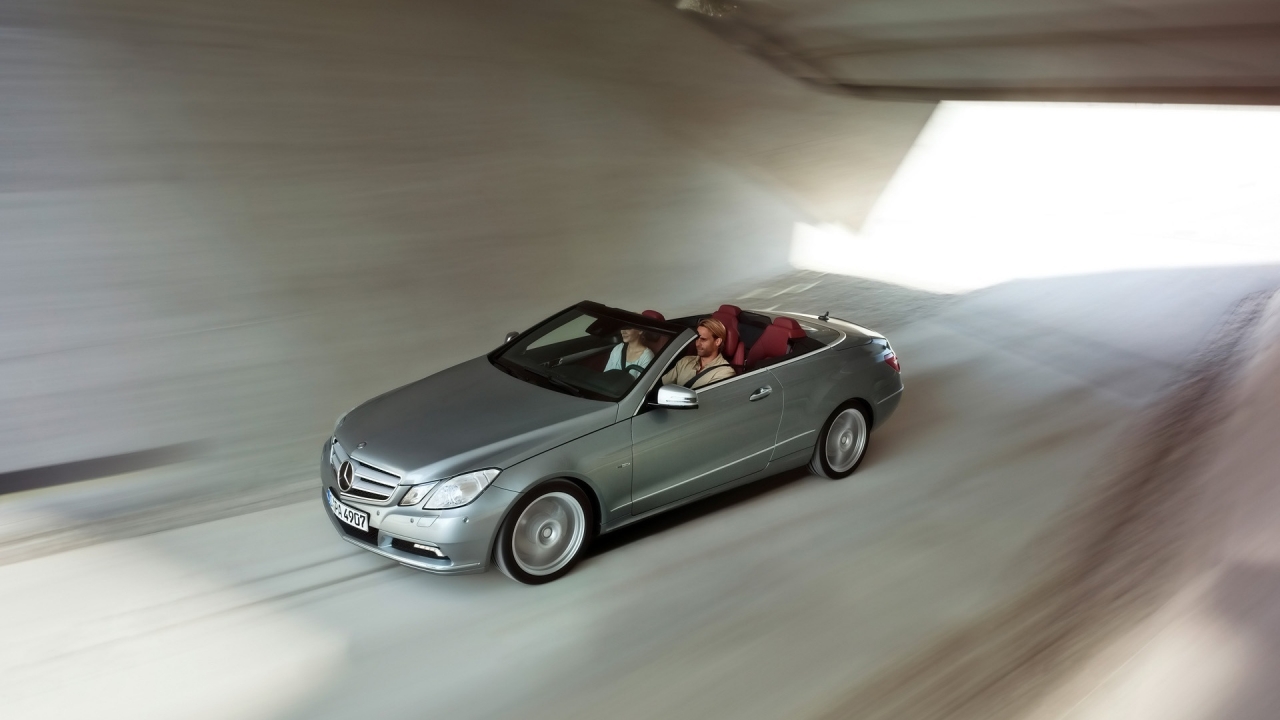 Mercedes-Benz E Class Cabriolet 2010 for 1280 x 720 HDTV 720p resolution