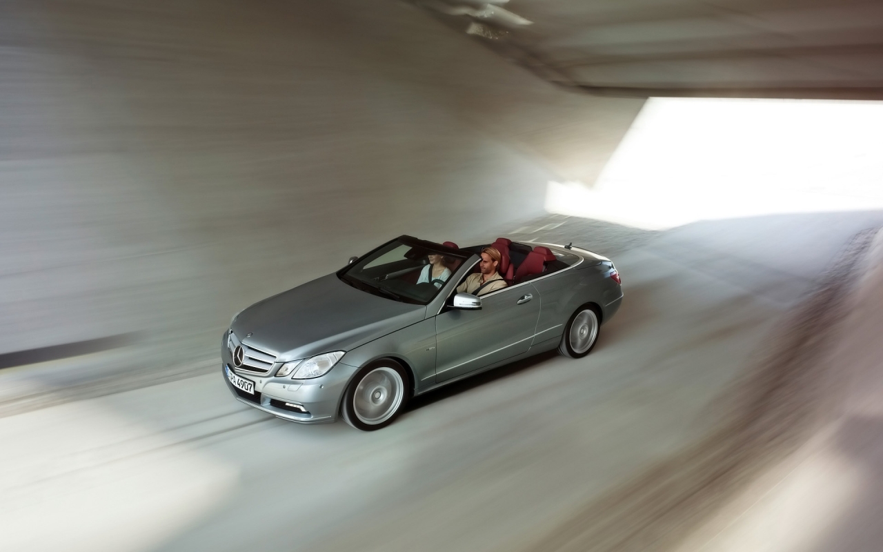 Mercedes-Benz E Class Cabriolet 2010 for 1280 x 800 widescreen resolution