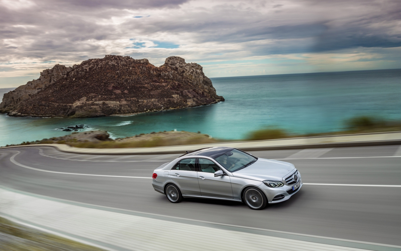 Mercedes Benz E Class Grey for 1280 x 800 widescreen resolution