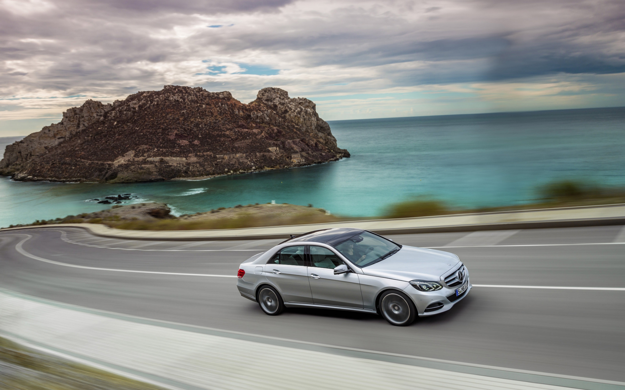 Mercedes Benz E Class Grey for 2560 x 1600 widescreen resolution