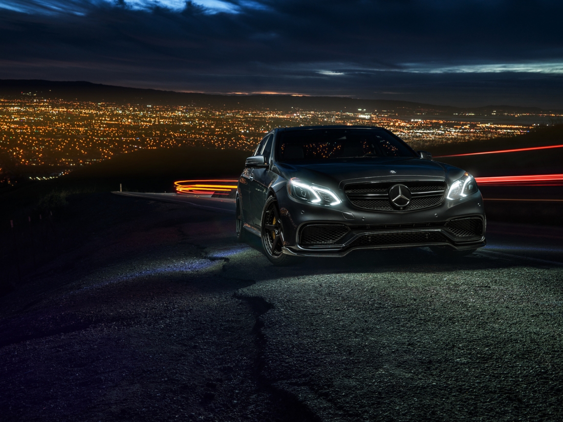 Mercedes-Benz E63 AMG S for 1152 x 864 resolution