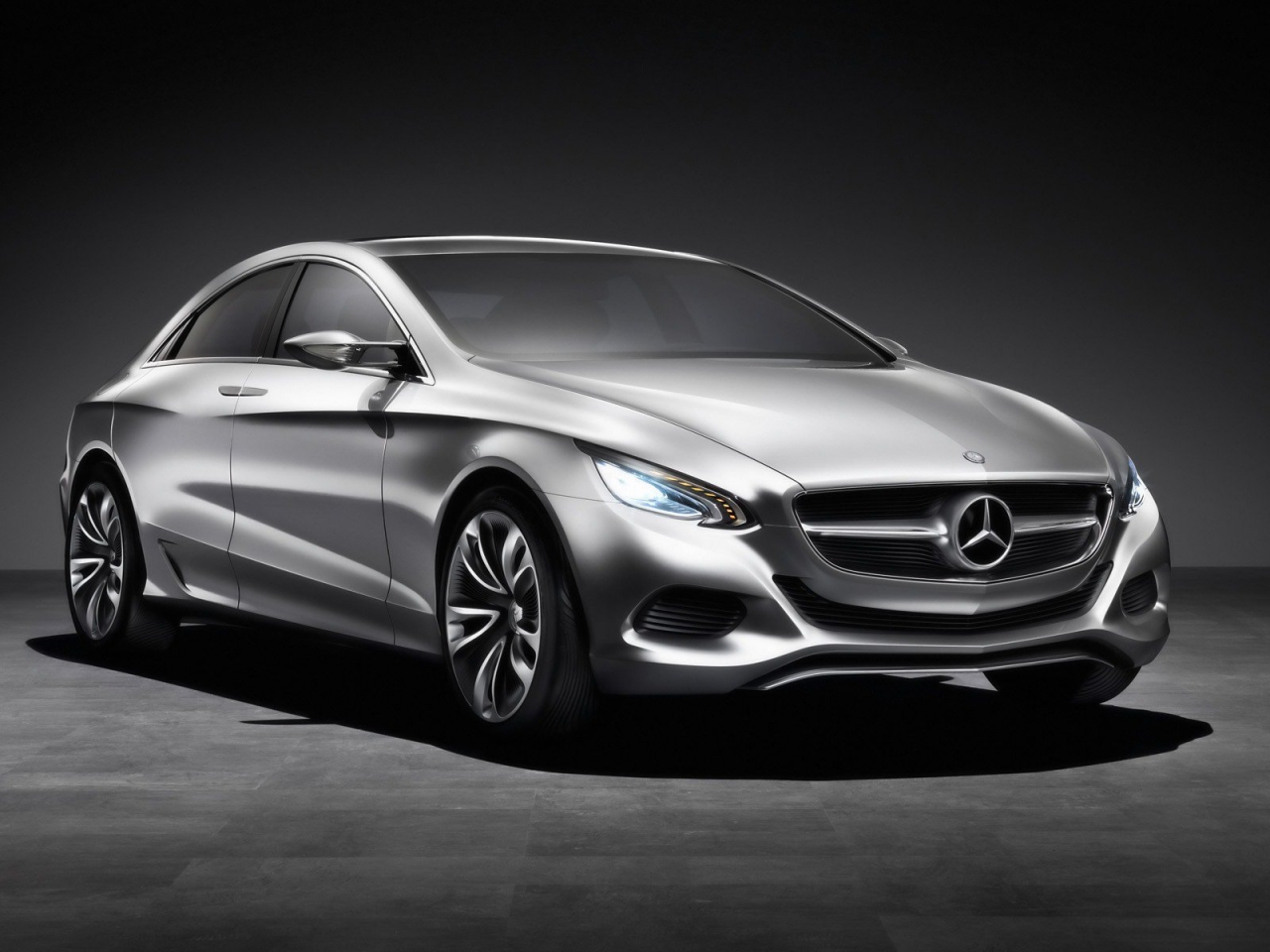Mercedes Benz F800 for 1280 x 960 resolution