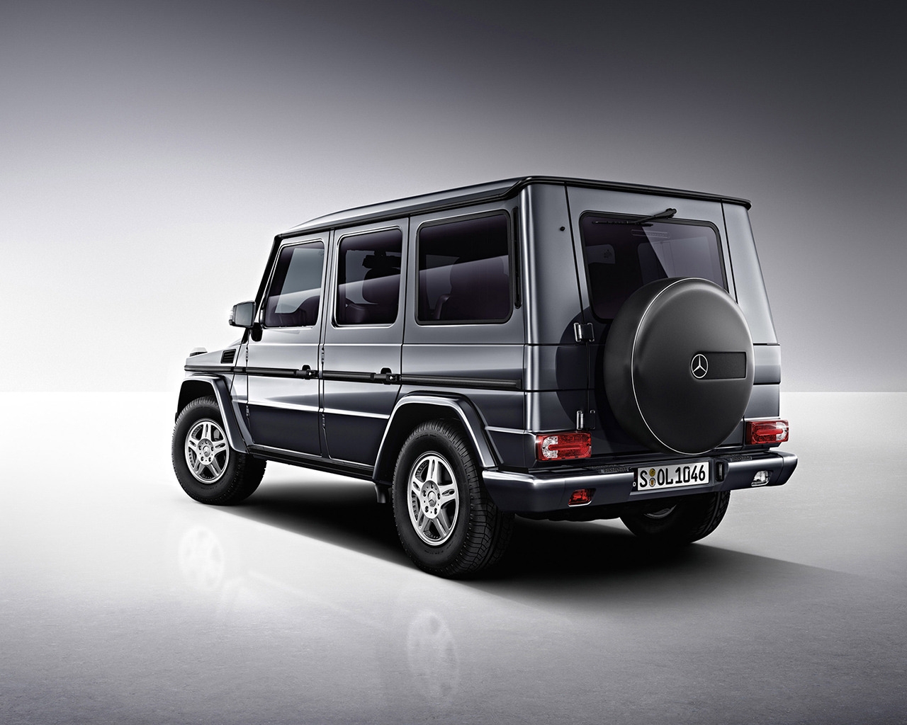 Mercedes-Benz G Studio 2013 for 1280 x 1024 resolution