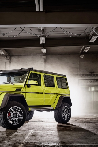 Mercedes Benz G500 2015 for 320 x 480 iPhone resolution