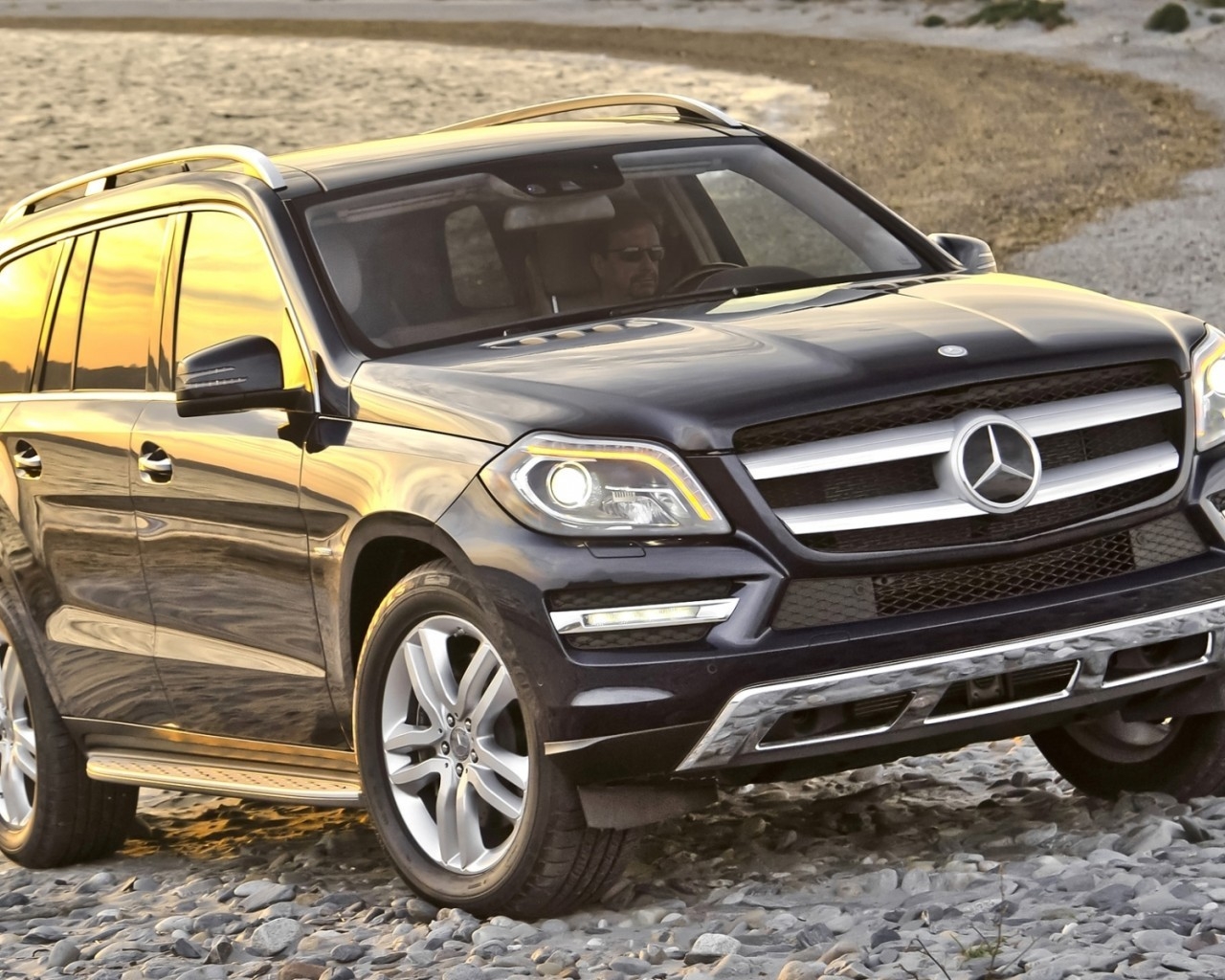 Mercedes-Benz GL 450 for 1280 x 1024 resolution