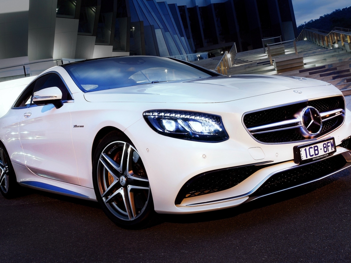 Mercedes Benz S63 AMG 2015 for 1152 x 864 resolution
