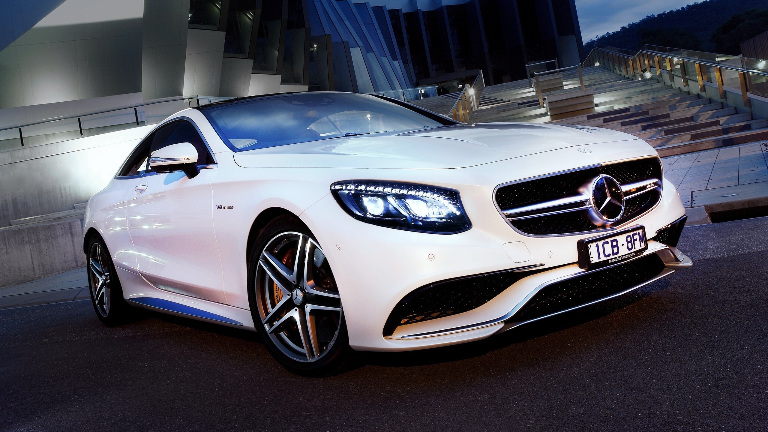 Mercedes Benz S63 AMG 2015 for 2560x1440 HDTV resolution