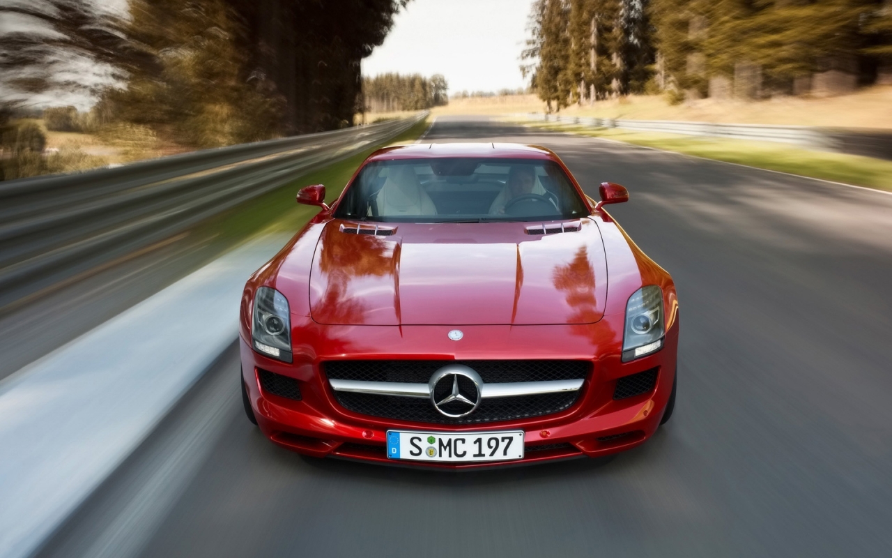 Mercedes-Benz SLS AMG Red 2010 for 1280 x 800 widescreen resolution