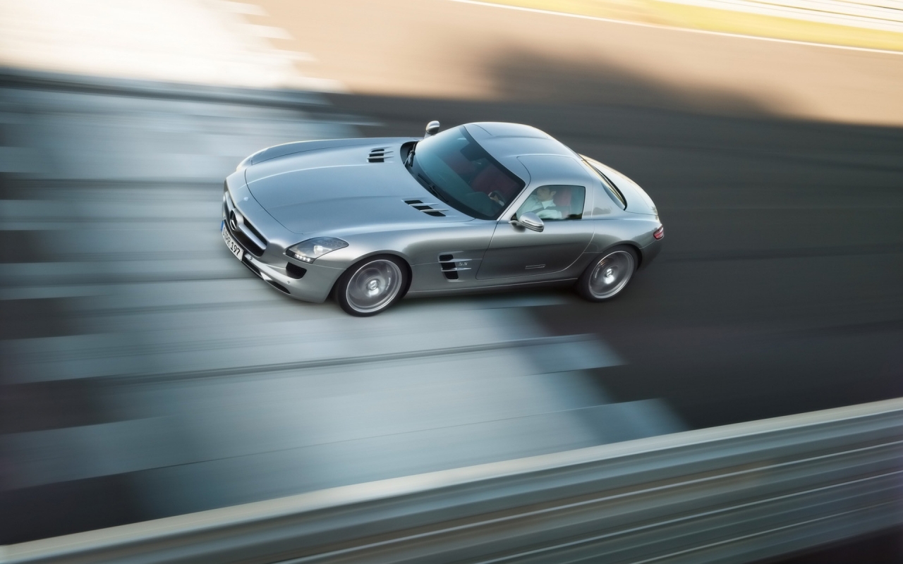 Mercedes-Benz SLS AMG Silver 2010 for 1280 x 800 widescreen resolution