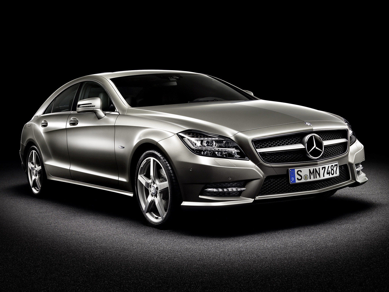Mercedes CLS 2010 for 1600 x 1200 resolution