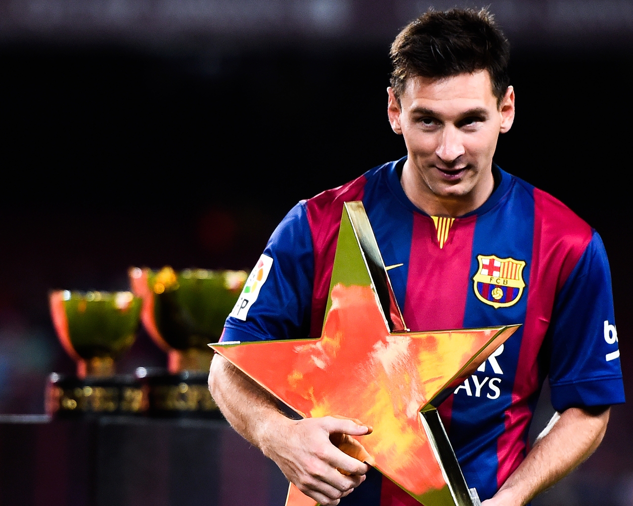 Messi Star Shaped Award for 1280 x 1024 resolution