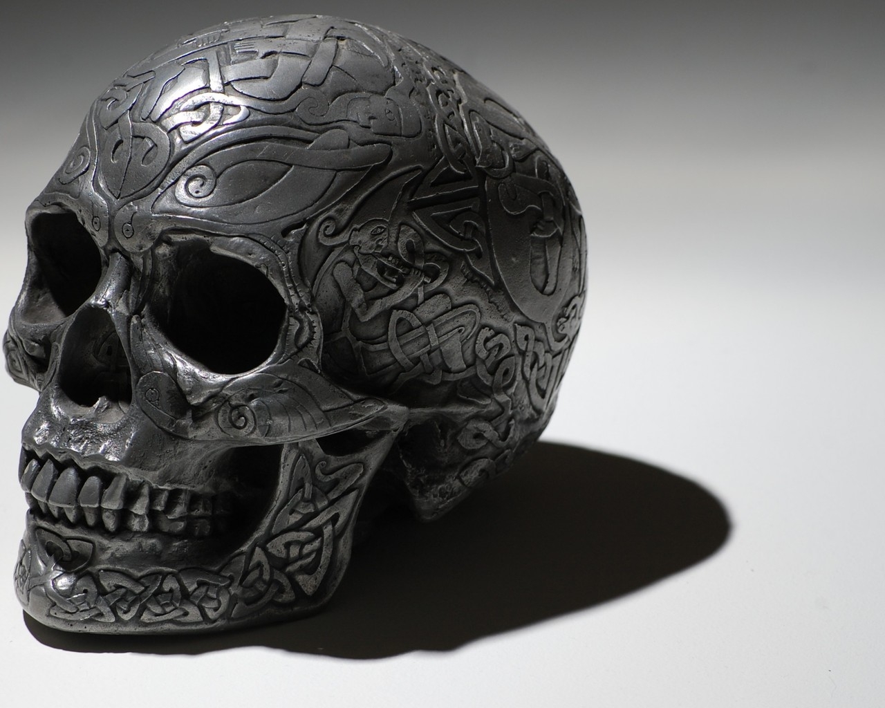 Metal Skull for 1280 x 1024 resolution