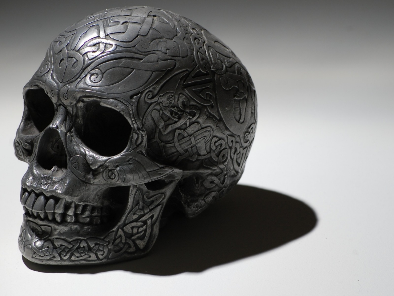 Metal Skull for 1280 x 960 resolution