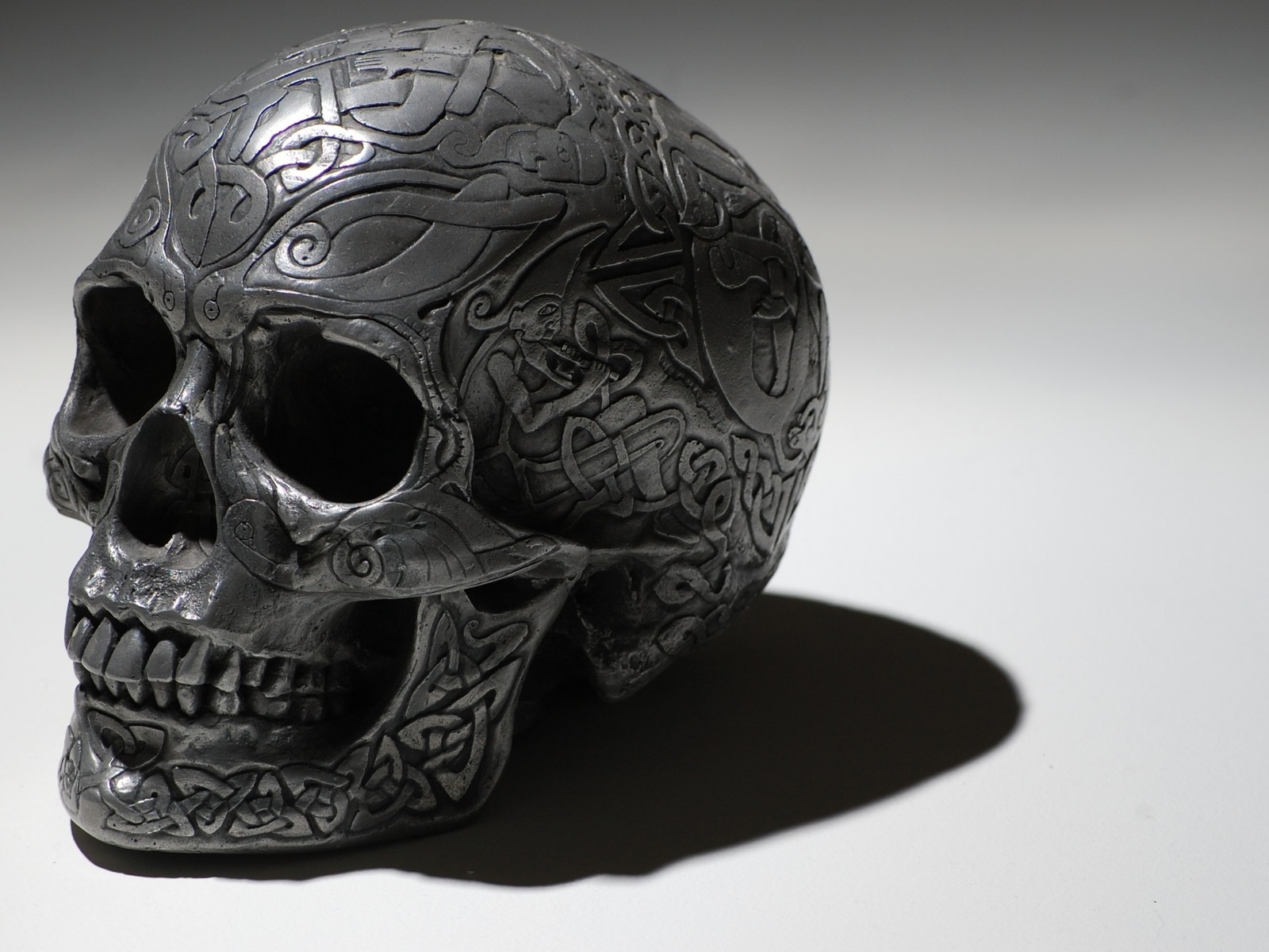 Metal Skull for 1600 x 1200 resolution