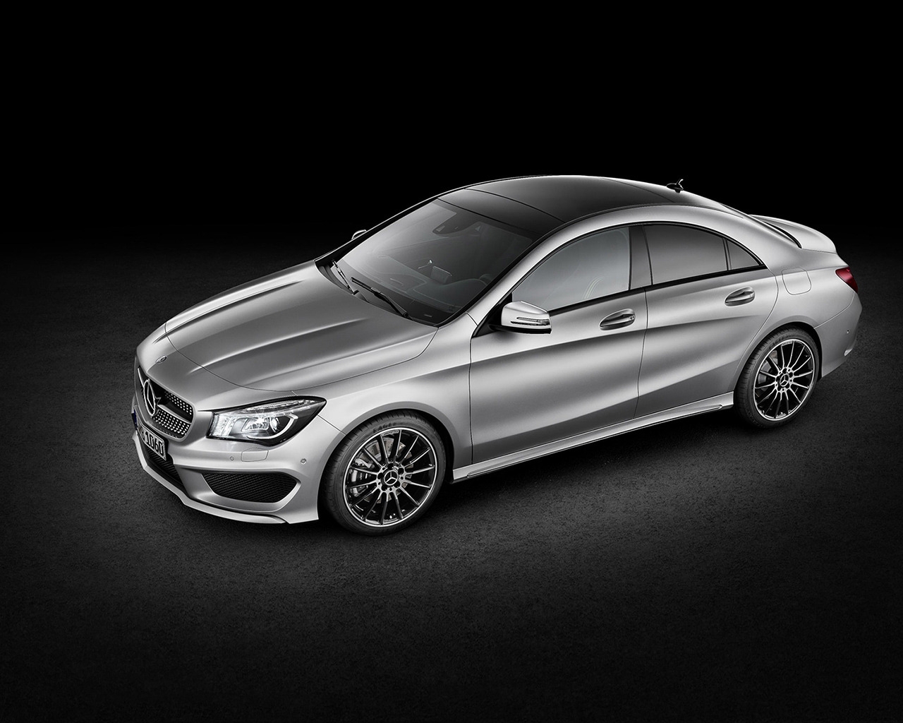 Metallic Mercedes Benz CLA for 1280 x 1024 resolution