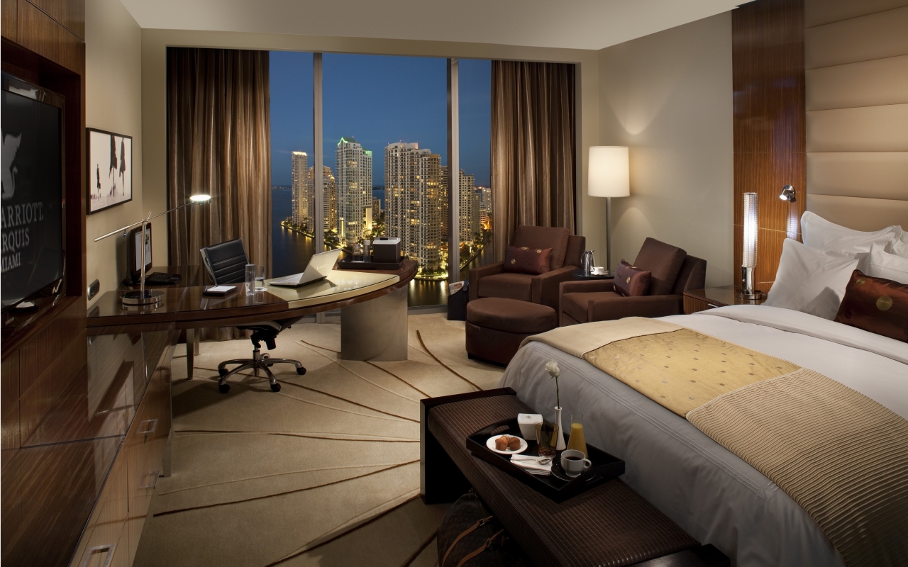 Miami Florida Hotel Room for 1280 x 800 widescreen resolution