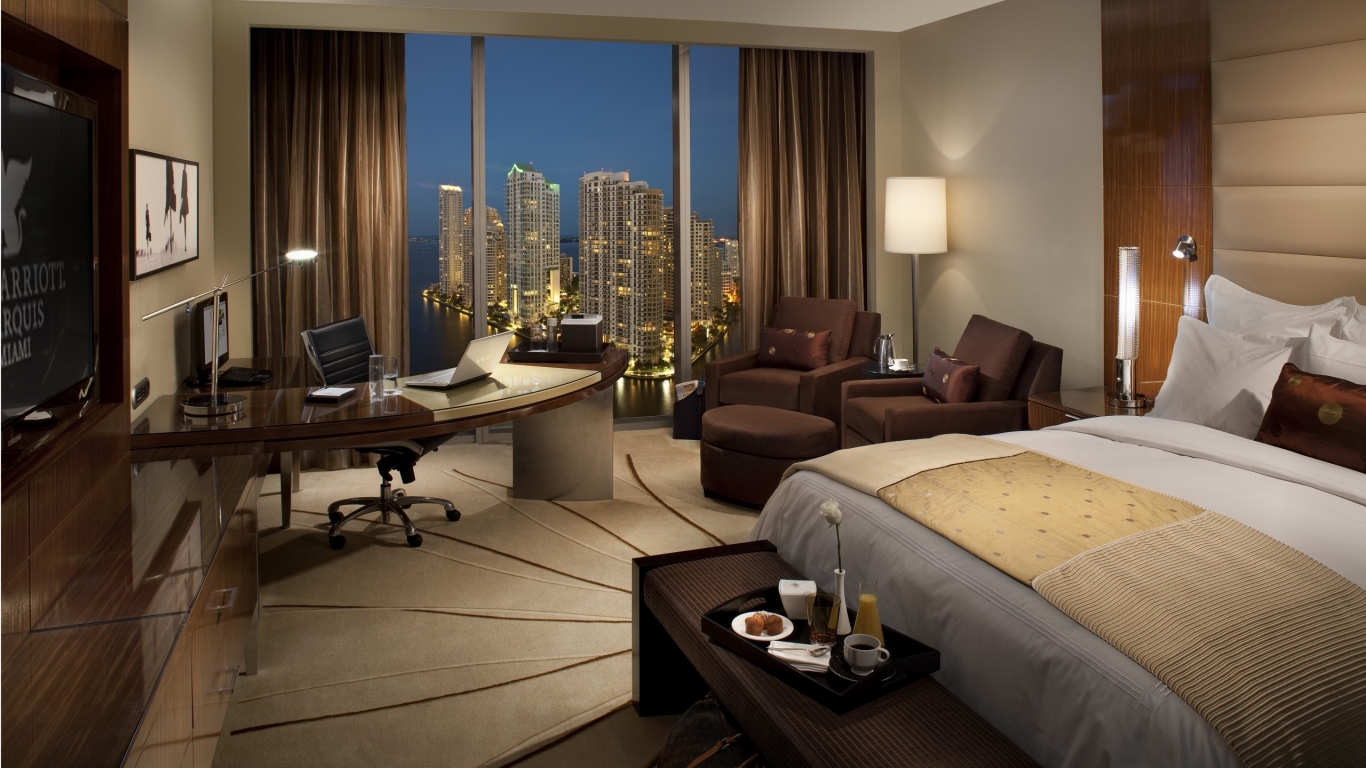 Miami Florida Hotel Room for 1366 x 768 HDTV resolution