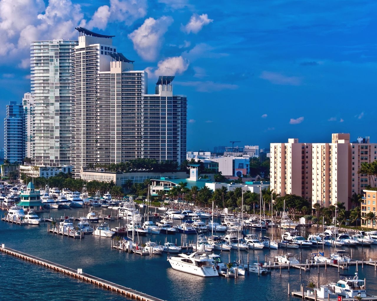Miami Port for 1280 x 1024 resolution