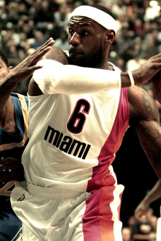 Miami vs Indiana for 320 x 480 iPhone resolution