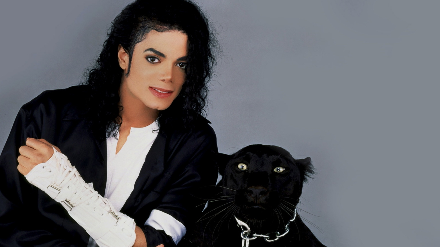 Michael Jackson Panther for 1536 x 864 HDTV resolution