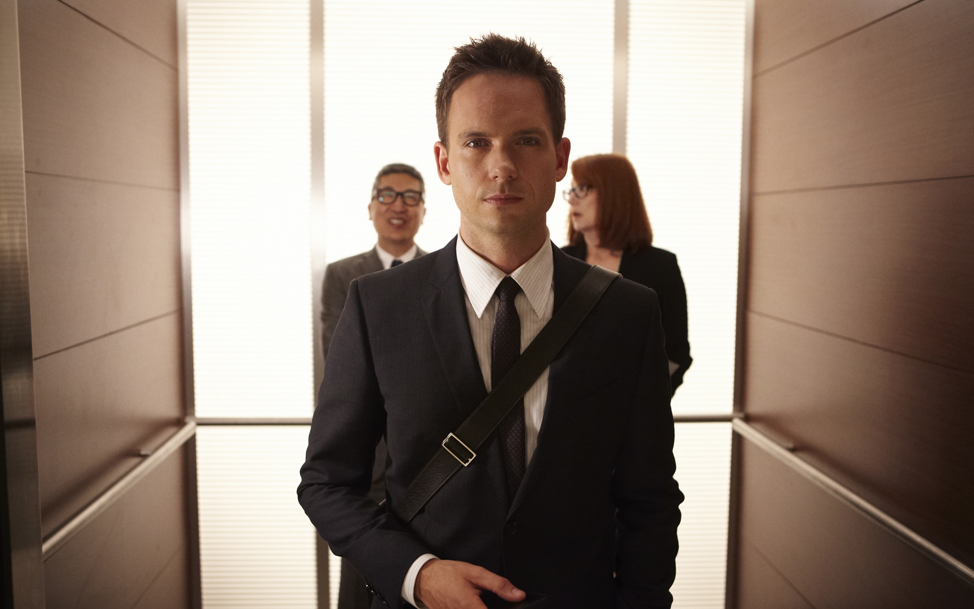 Mike Ross Suits for 1920 x 1200 widescreen resolution