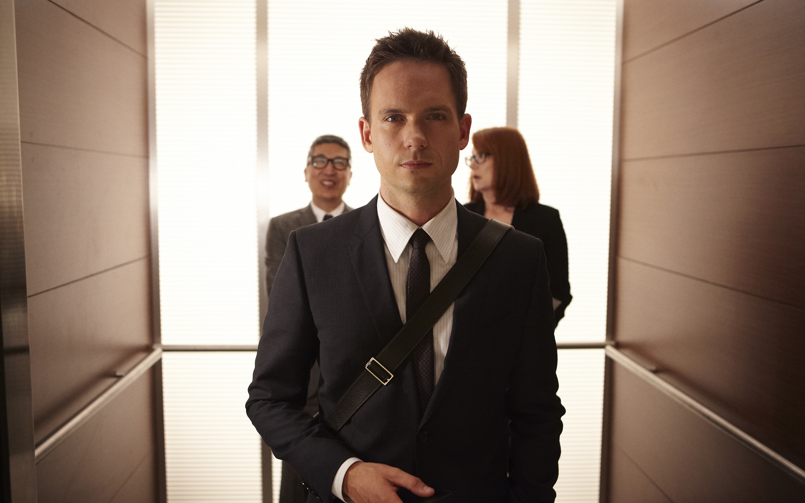 Mike Ross Suits for 2560 x 1600 widescreen resolution