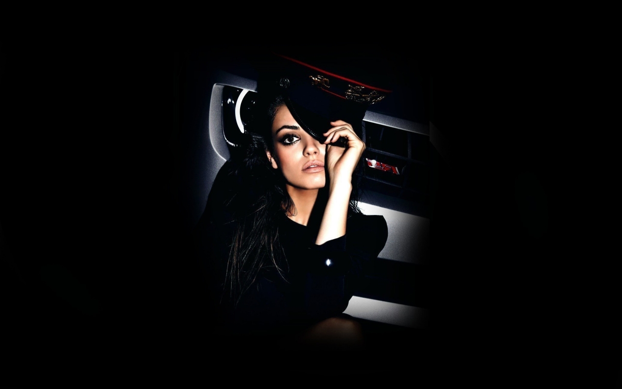 Mila Kunis Look for 1280 x 800 widescreen resolution