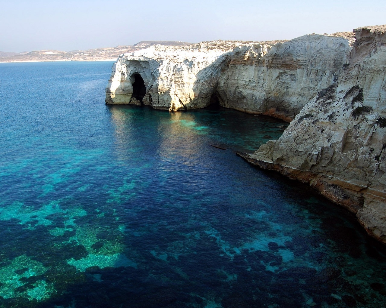 Milos Island Greece for 1280 x 1024 resolution