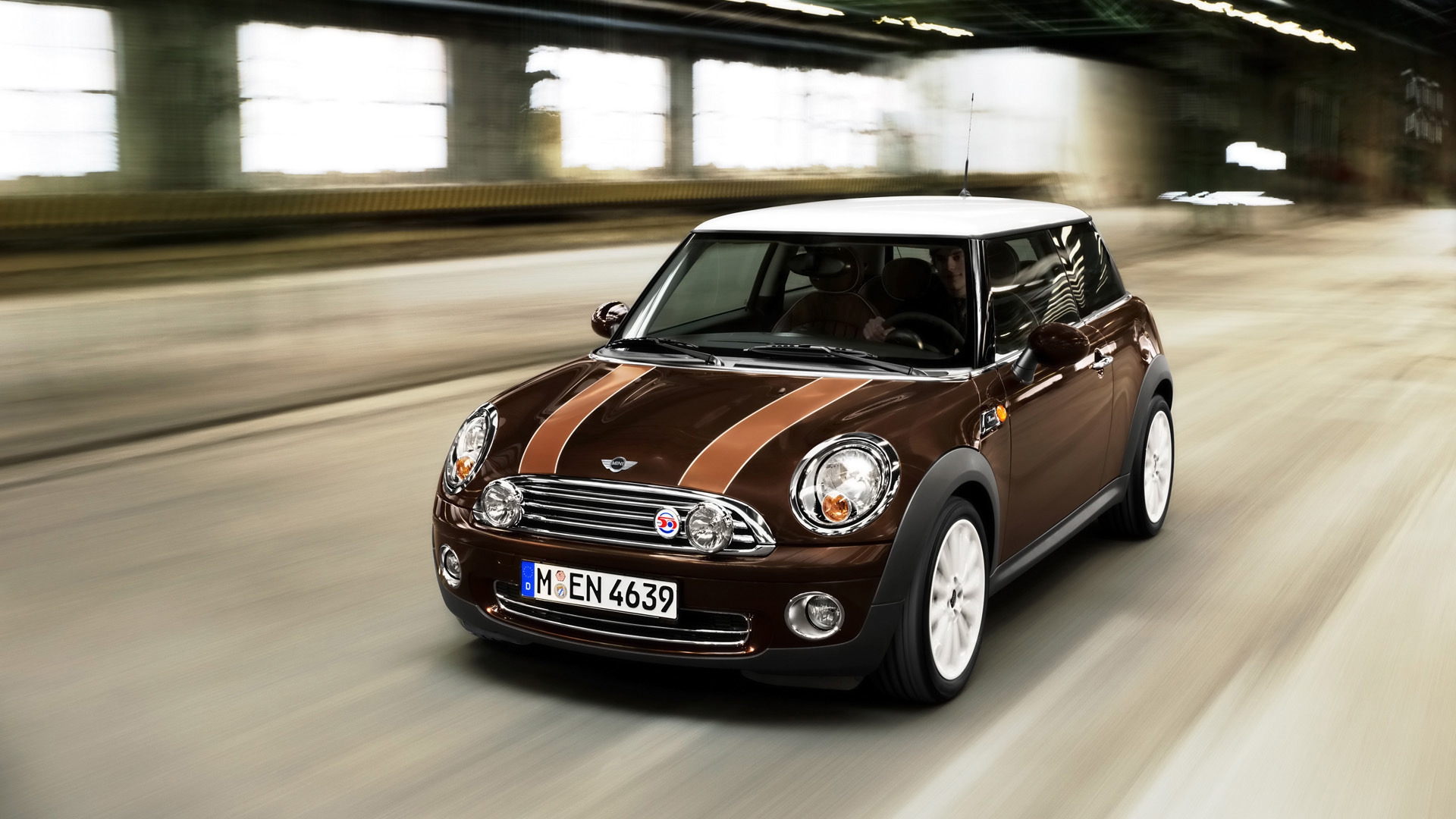 Mini Mayfair Front Angle Speed for 1920 x 1080 HDTV 1080p resolution