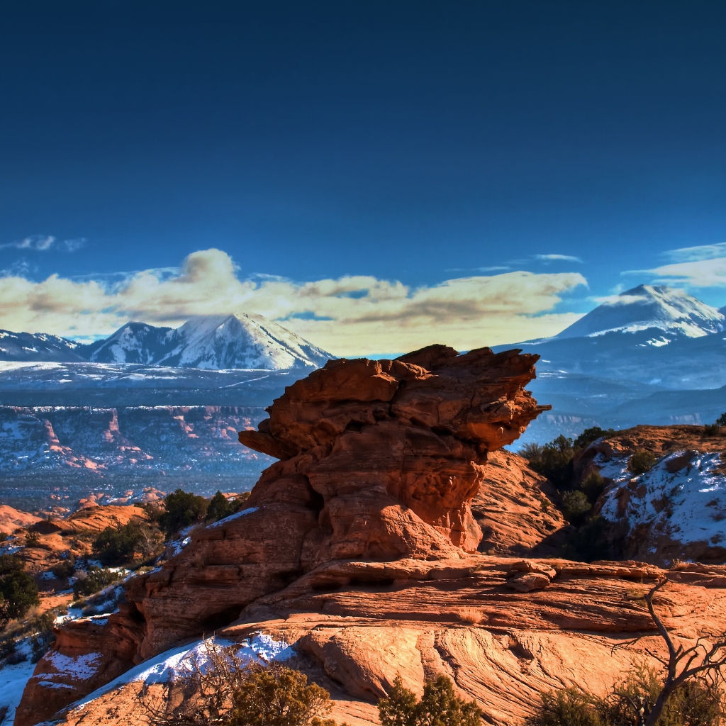 Moab Utah Mountains for 1024 x 1024 iPad resolution
