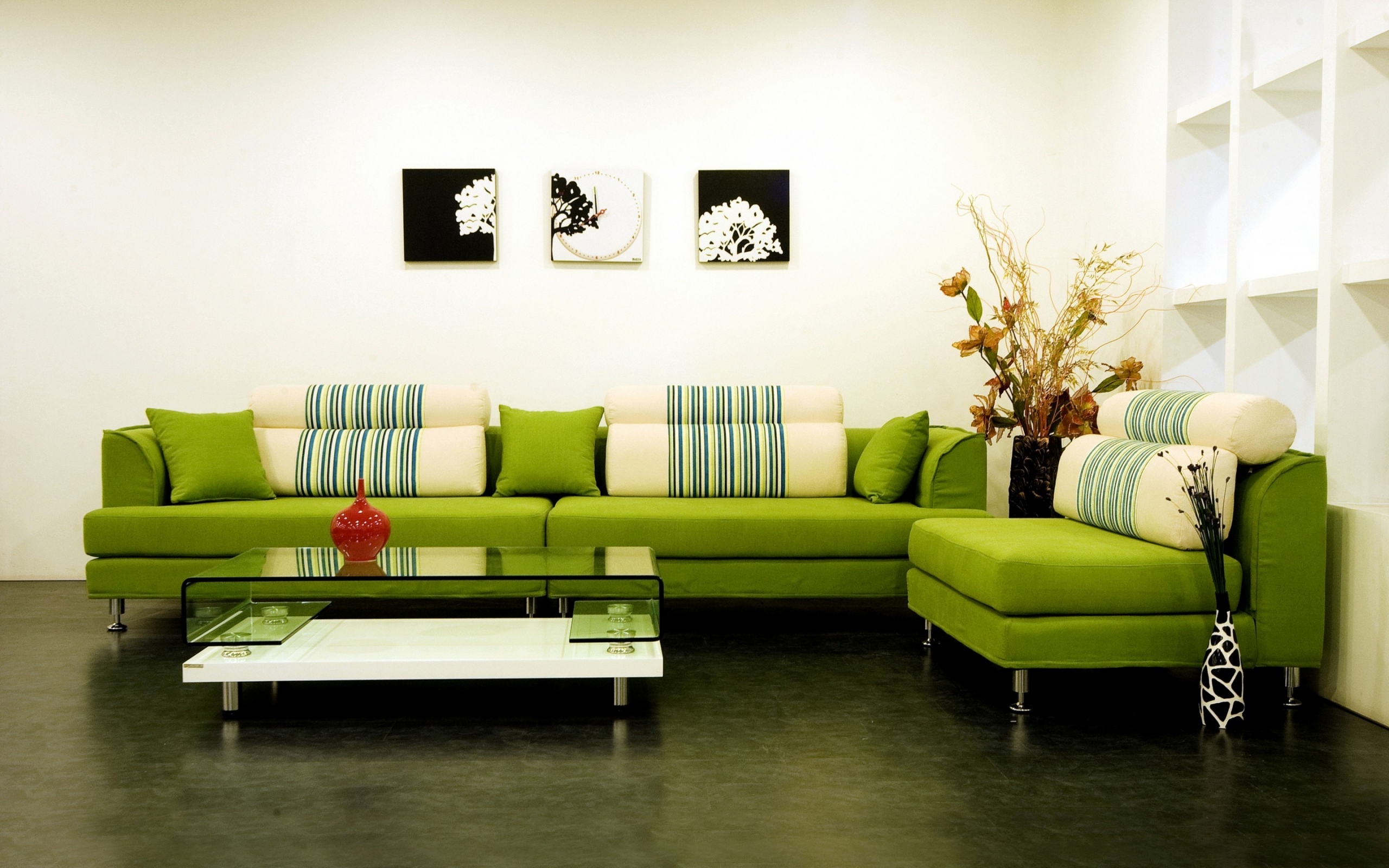 Modern Green Sofa for 2560 x 1600 widescreen resolution