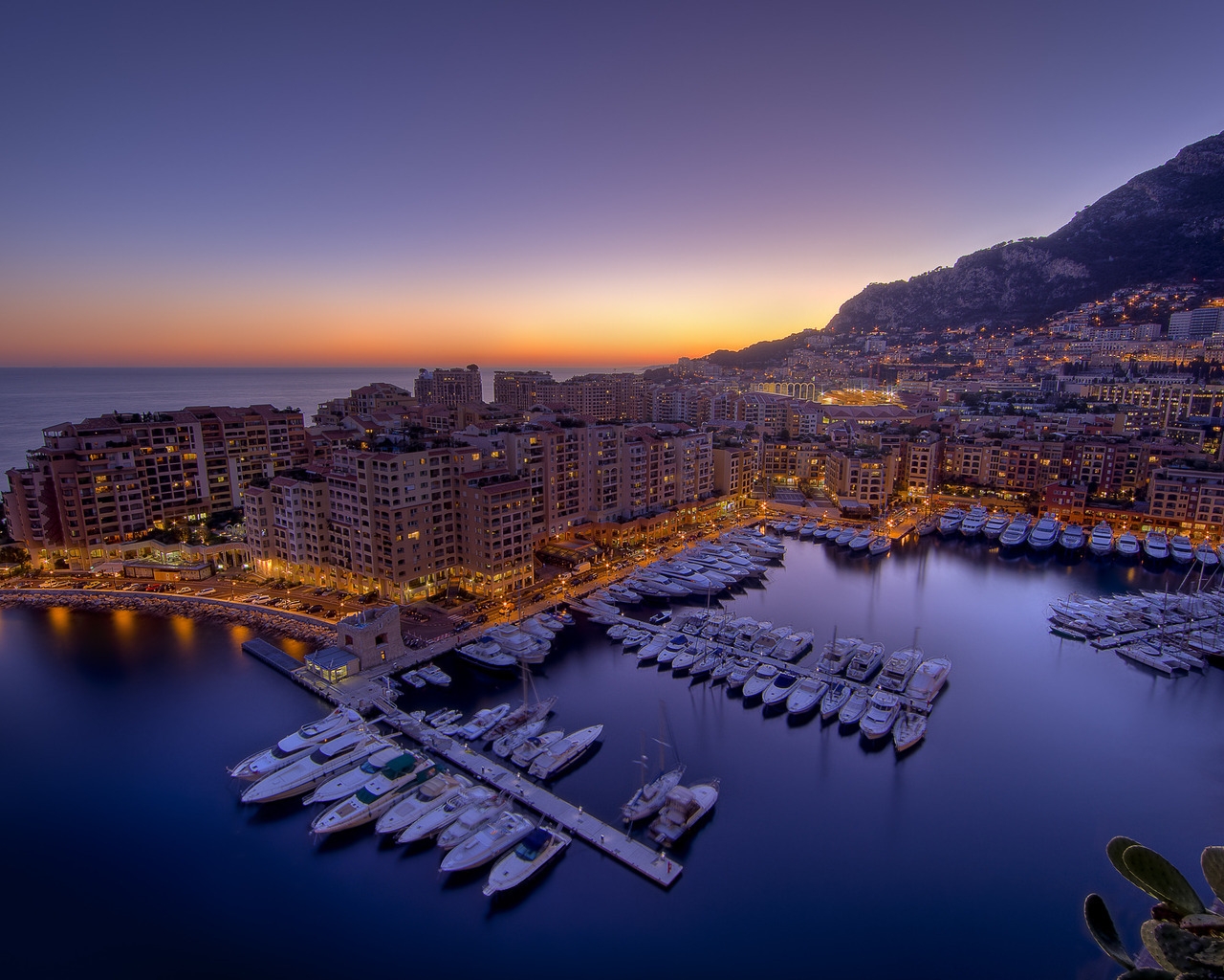 Monaco for 1280 x 1024 resolution
